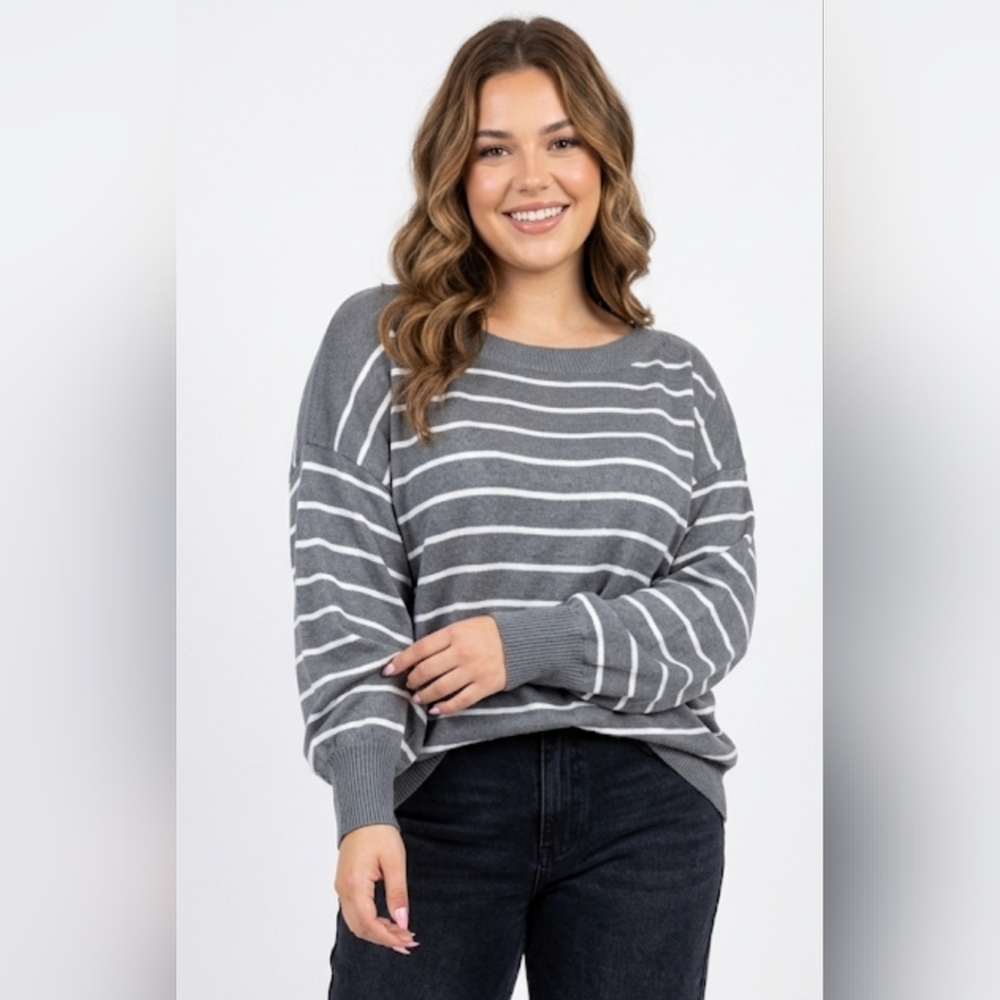 ✨️NWOT Striped Grey & White Knit Sweater - Size 1X🍁